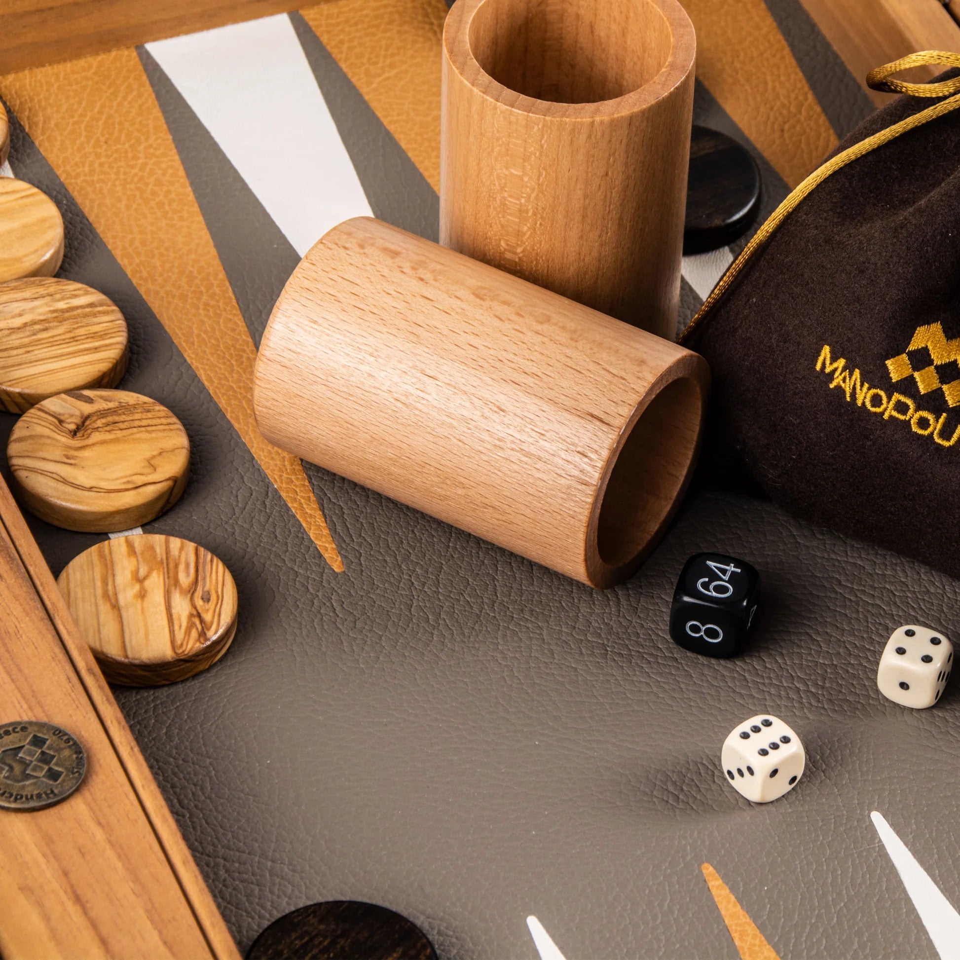 Backgammon en Bois et Cuir Vegan - Autruche - Backgammon en bois marqueté et cuir vegan cadeau adulte - Rouge et Noir