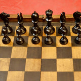 Collection - Ensemble Jeu d'échecs ancien Northern Upright - Antiquités / Jeux anciens - Rouge et Noir