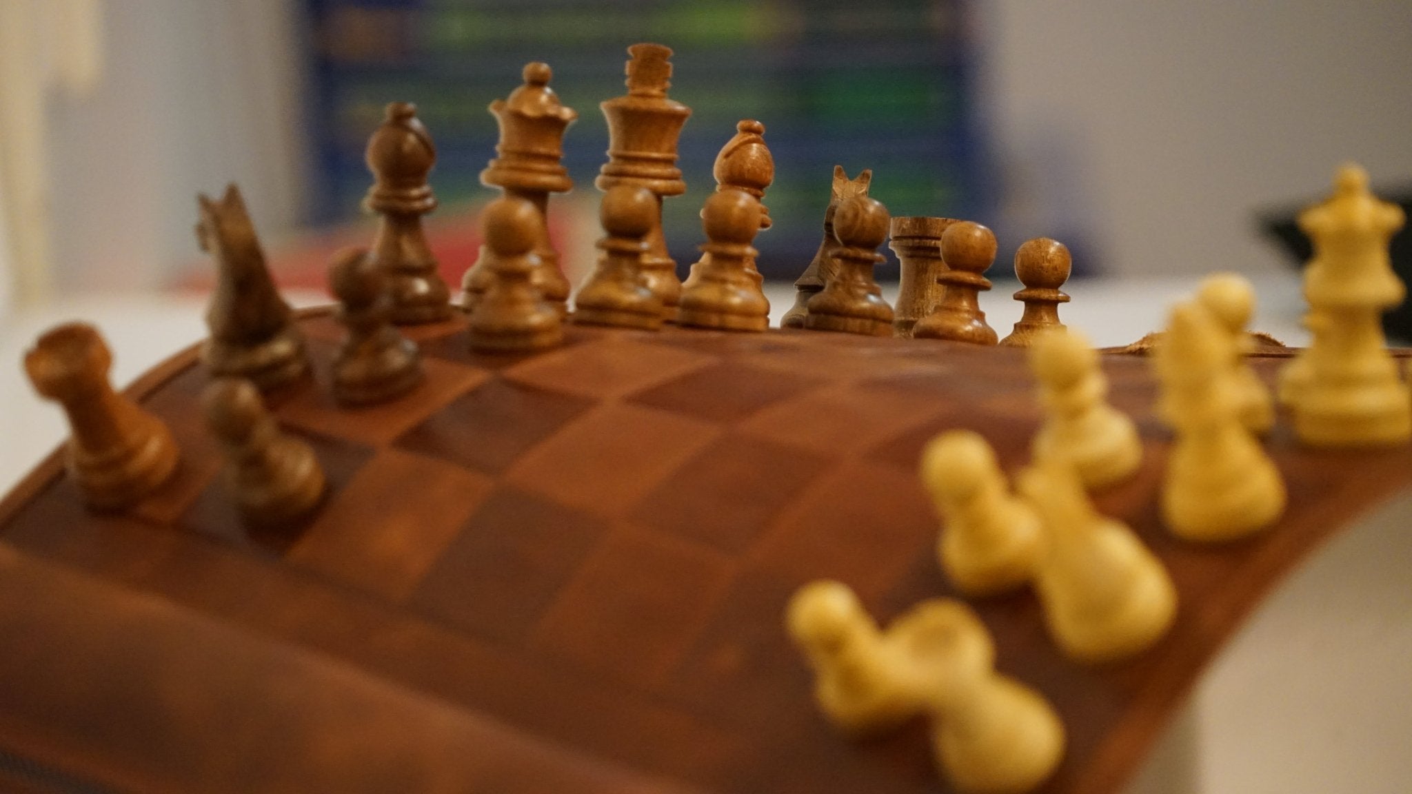 Ensemble d'échecs roulable magnétique - Cuir véritable - Classique - ensemble d'échecs luxe classique jeu d'échecs échecs de voyage en cuir véritable - Rouge et Noir