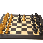 Ensemble design Français Wengé biseauté - Pièces buis teintées - ensemble d'échecs classique - Rouge et Noir