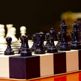 Jeu d'échecs en marqueterie de cuir - Exemplaire unique - Fabrication française - ensemble d'échecs luxe classique jeu d'échecs en cuir véritable - Rouge et Noir