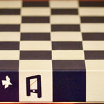 Jeu d'échecs en marqueterie de cuir - Exemplaire unique - Fabrication française - ensemble d'échecs luxe classique jeu d'échecs en cuir véritable - Rouge et Noir