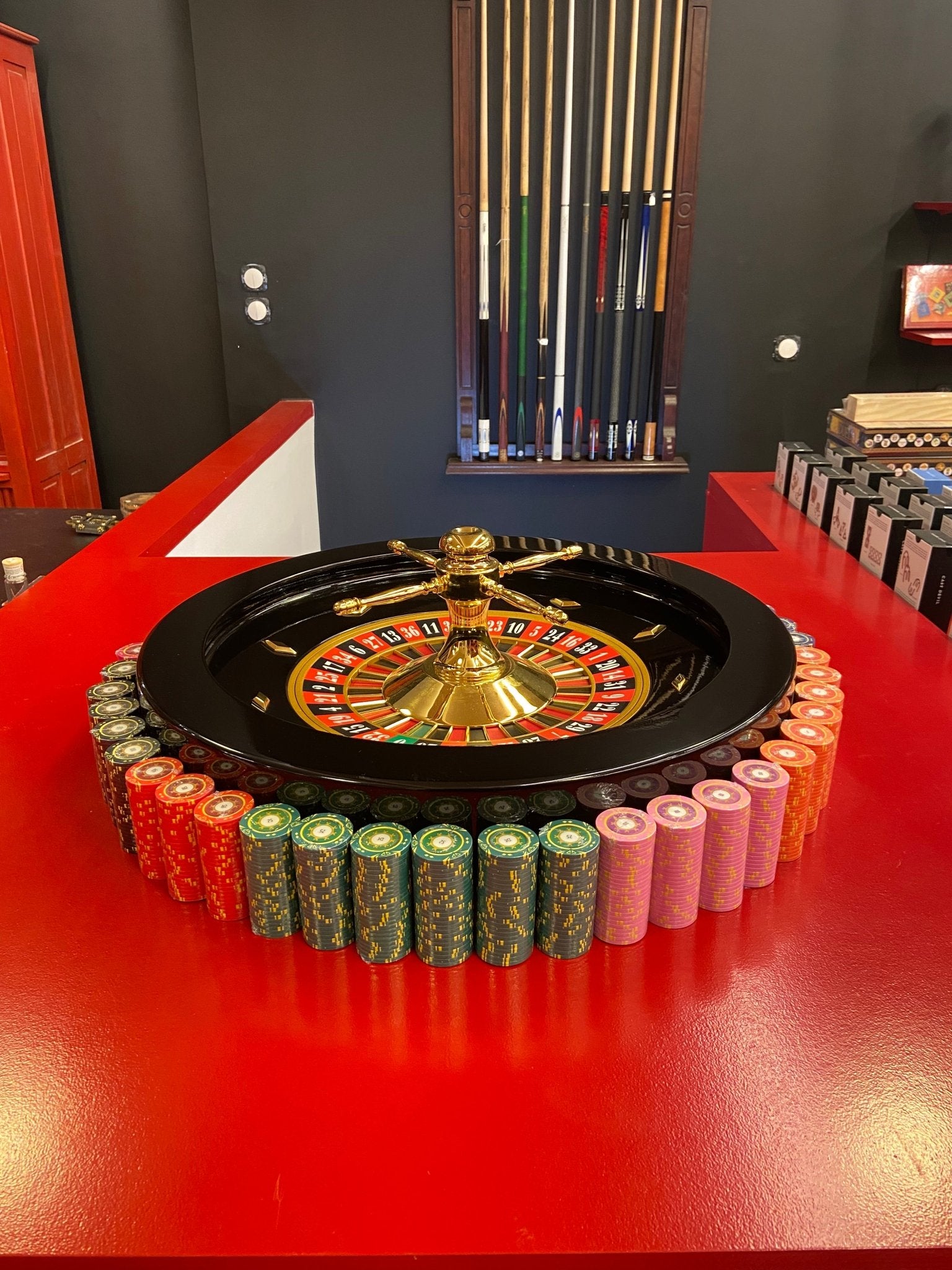 Roulette Romagnoli - Acajou - 60 cm - roulette simple en bois cadeau bel objet - Rouge et Noir