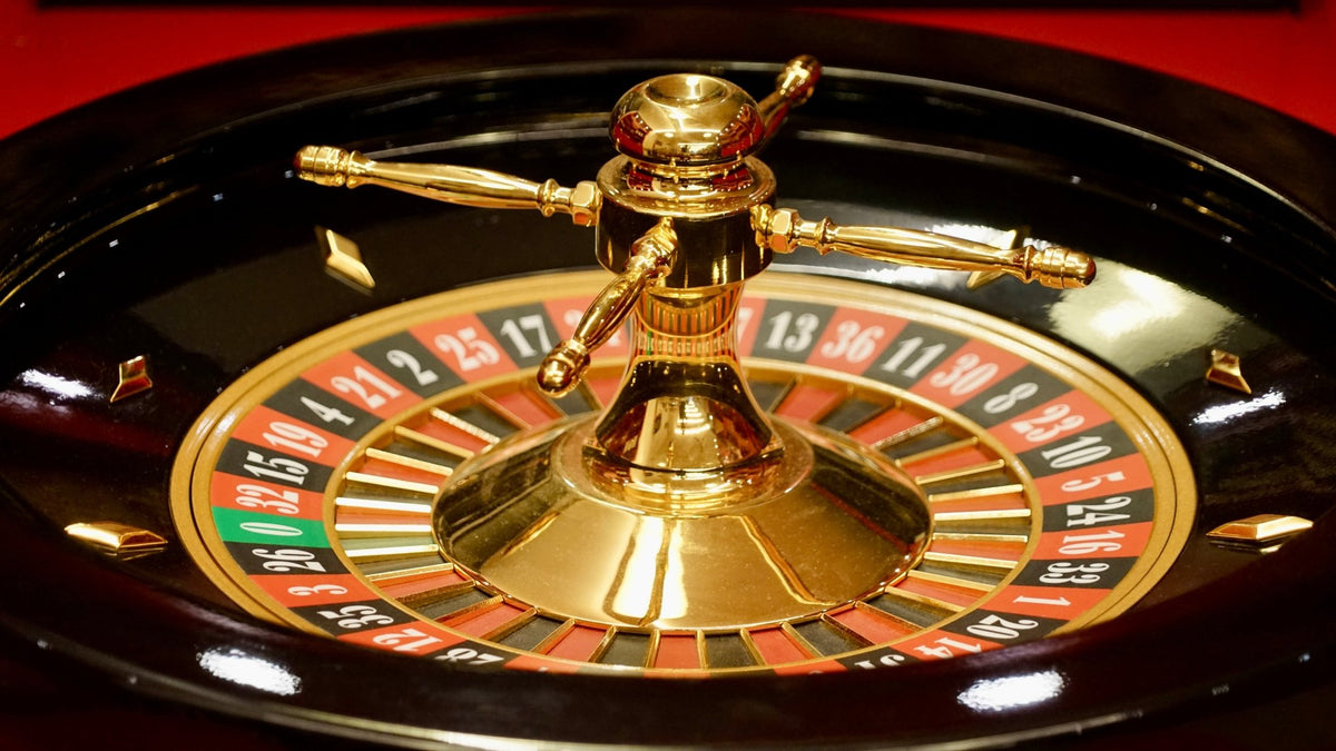 Roulette Romagnoli - Acajou - 60 cm - roulette simple en bois cadeau bel objet - Rouge et Noir