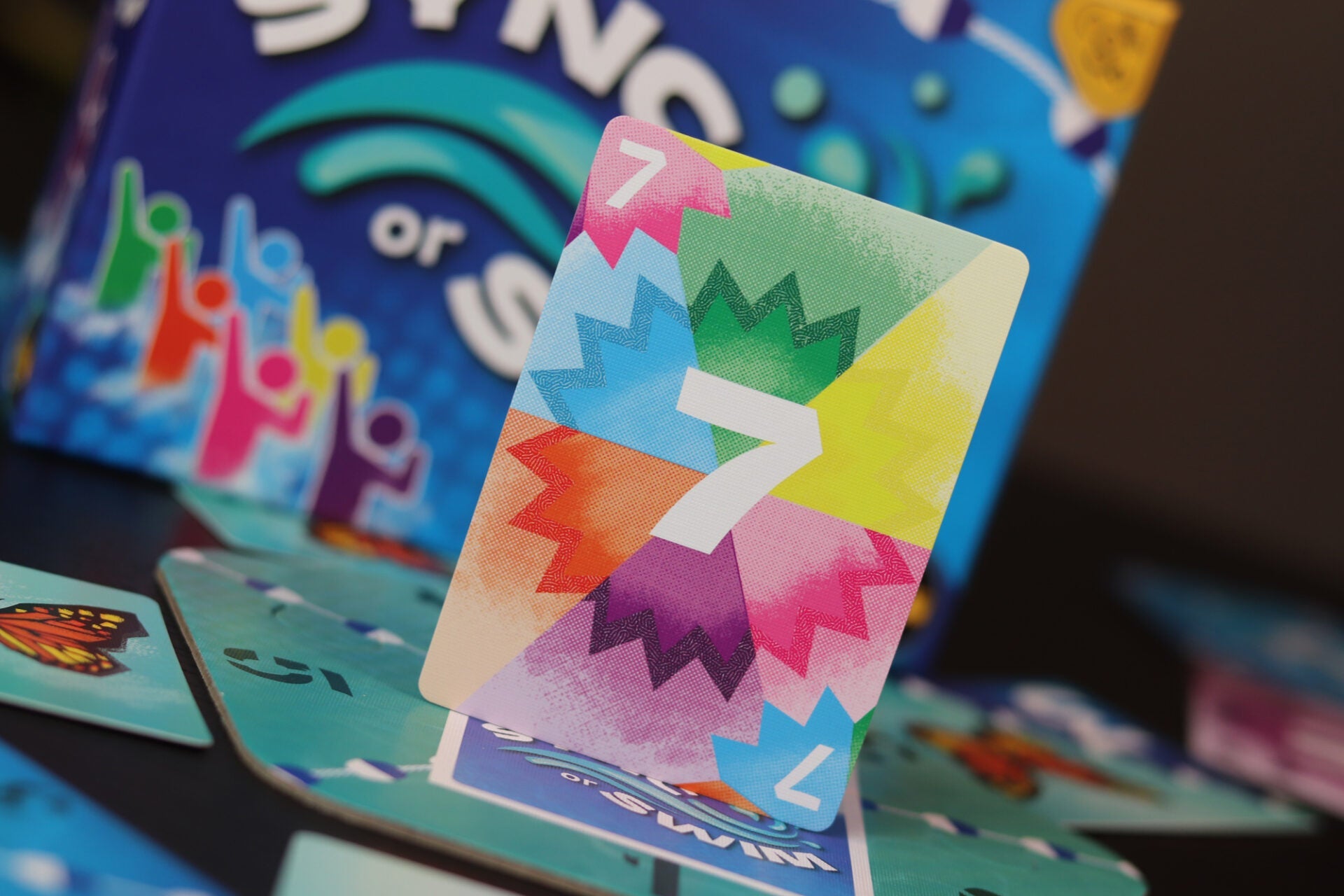 Sync or Swim - Rouge et Noir